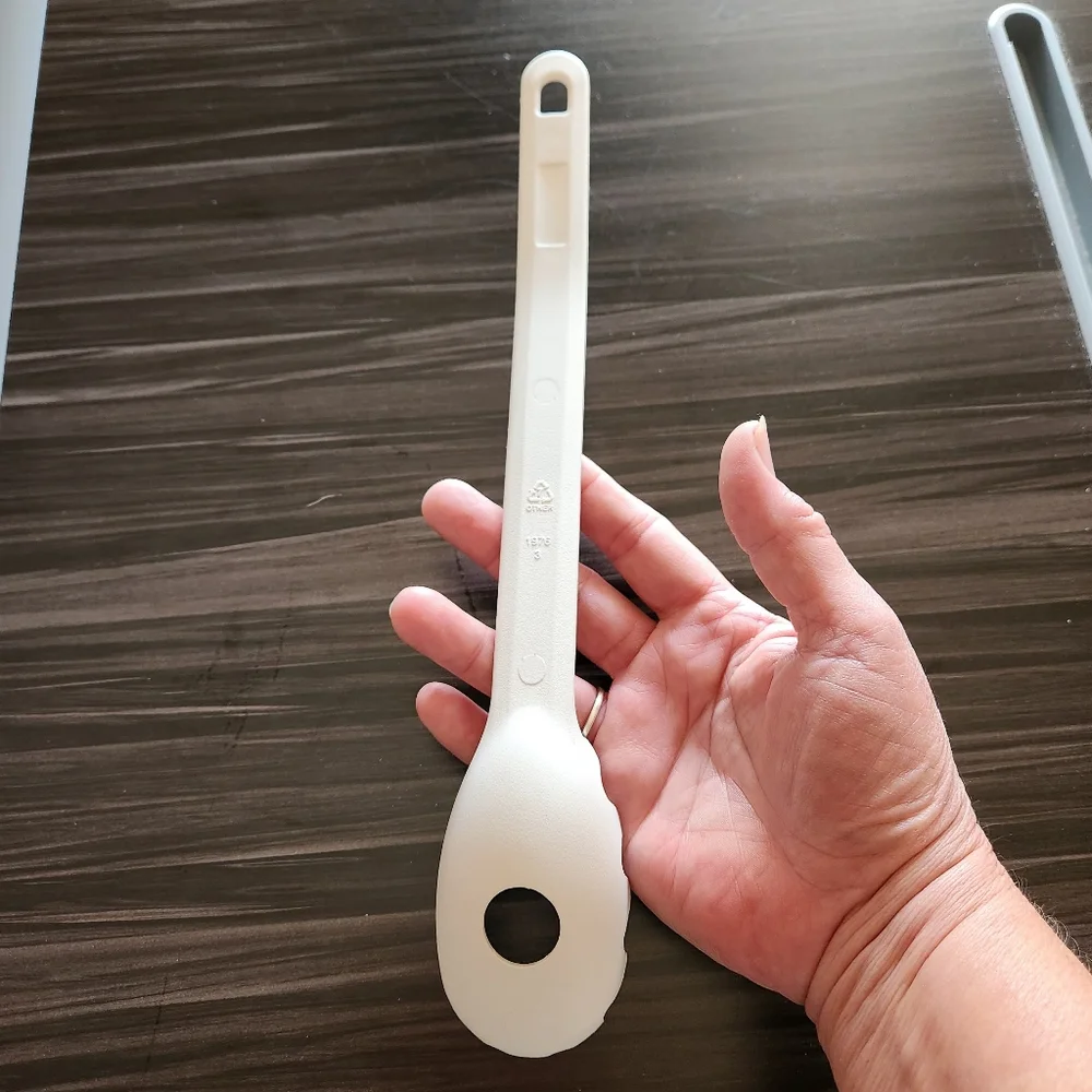N/A rubbermaid pasta